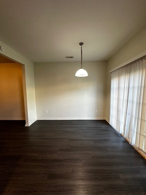 Building Photo - 326 Norwalk Way