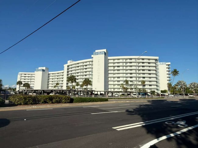 Photo - 2731 NE 14th Street Causeway Apartment