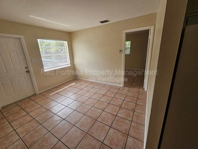 Building Photo - 3814 Desoto Ave