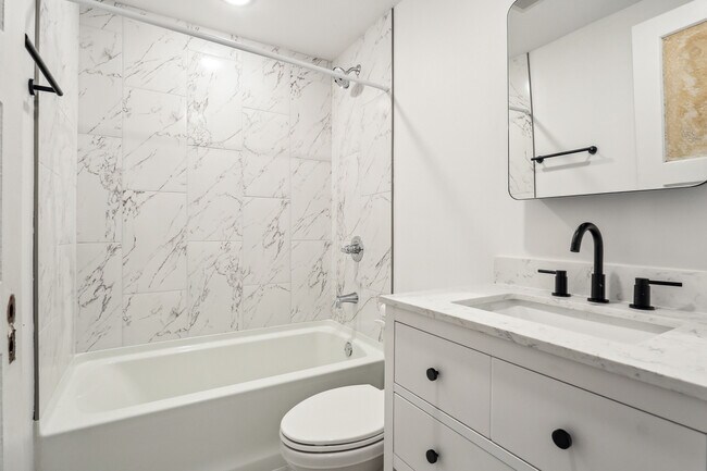 Foto del edificio - 4538 S Liberty St