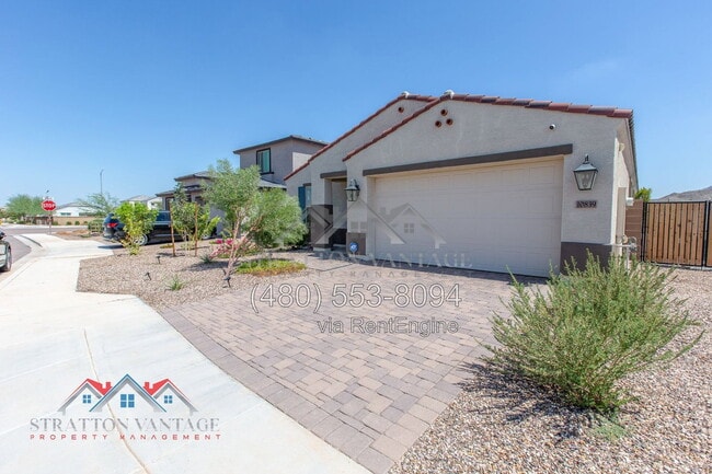 Building Photo - 10839 S 52nd Dr