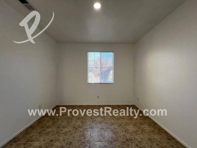 Foto del edificio - 4 Bed, 2 Bath Victorville Home!!!