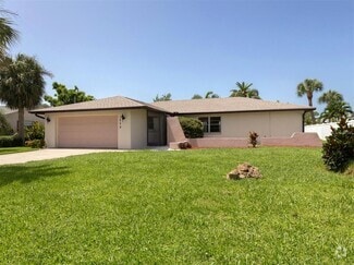 Building Photo - 1229 Lucaya Ave