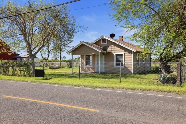 Building Photo - Home For Rent 11891 Valley Home Rd in Oakdale