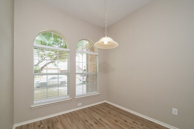 Foto del edificio - 1708 Morning Dove Dr