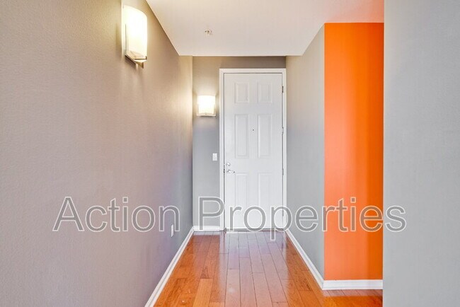 Photo - 800 N 8th St Apartment