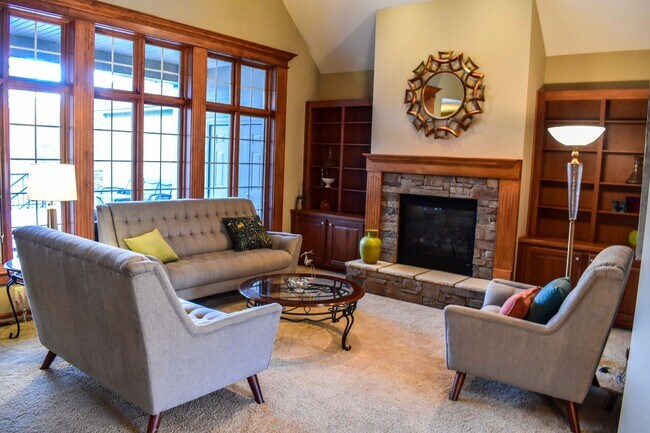 Building Photo - Luxury Homes at The Preserve