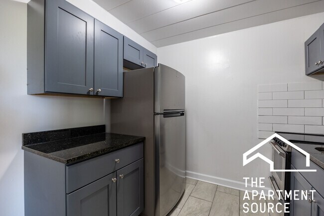 Foto del edificio - 1360 W Touhy Ave