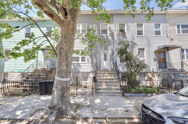 Foto del edificio - 75 Chestnut Ave