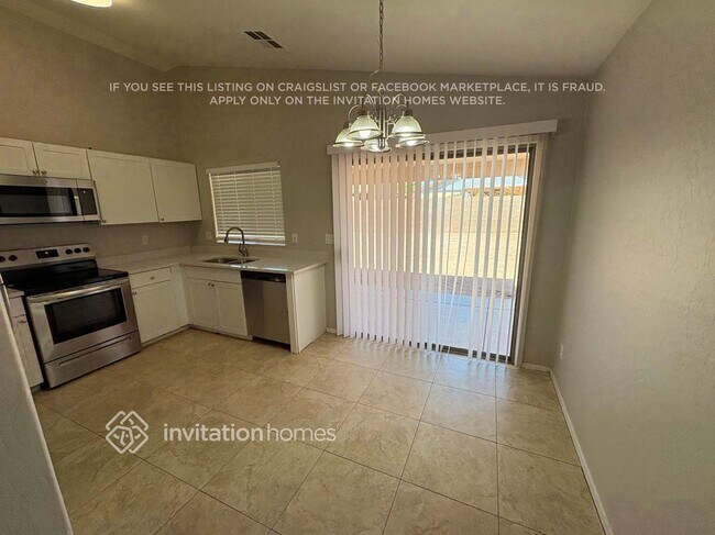 Building Photo - 14812 W Acapulco Ln