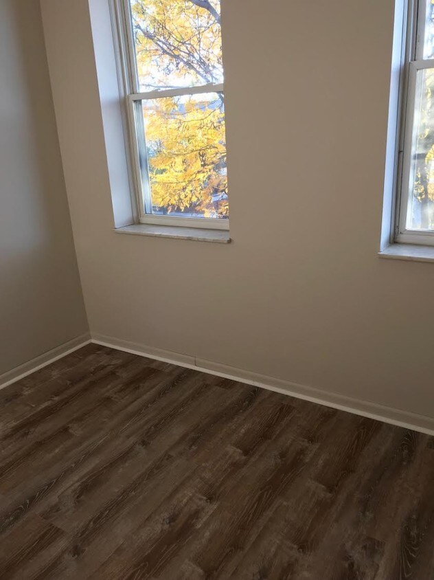 Foto del edificio - 1917-1965 65th St