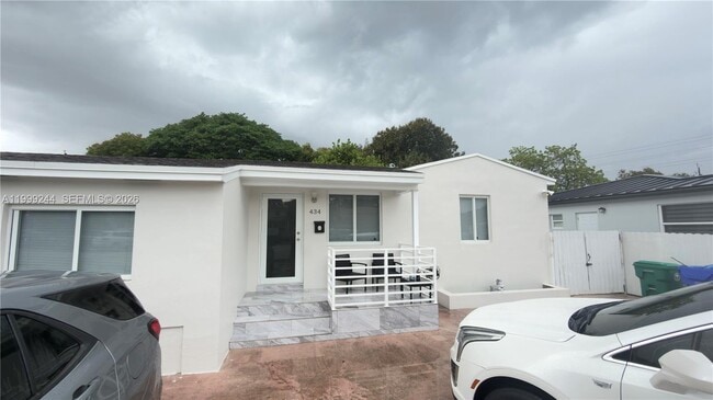 Building Photo - 434 Tamiami Blvd
