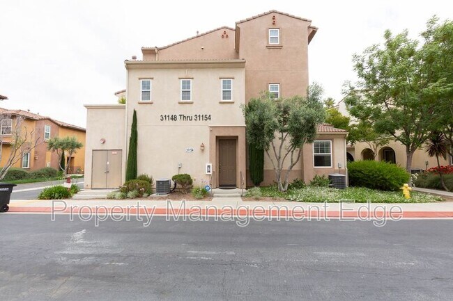 Foto del edificio - 31154 Strawberry Tree Ln