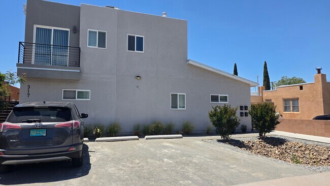 Foto del edificio - 317 Princeton Dr SE