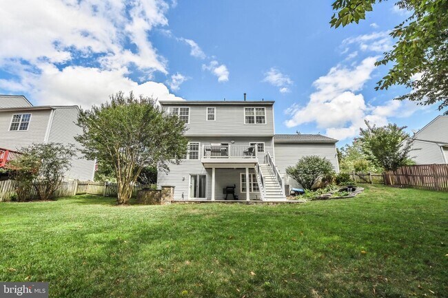 Foto del edificio - 15000 Slippery Elm Ct
