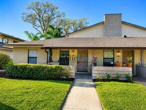 Building Photo - 2880 Plaza Terrace Dr