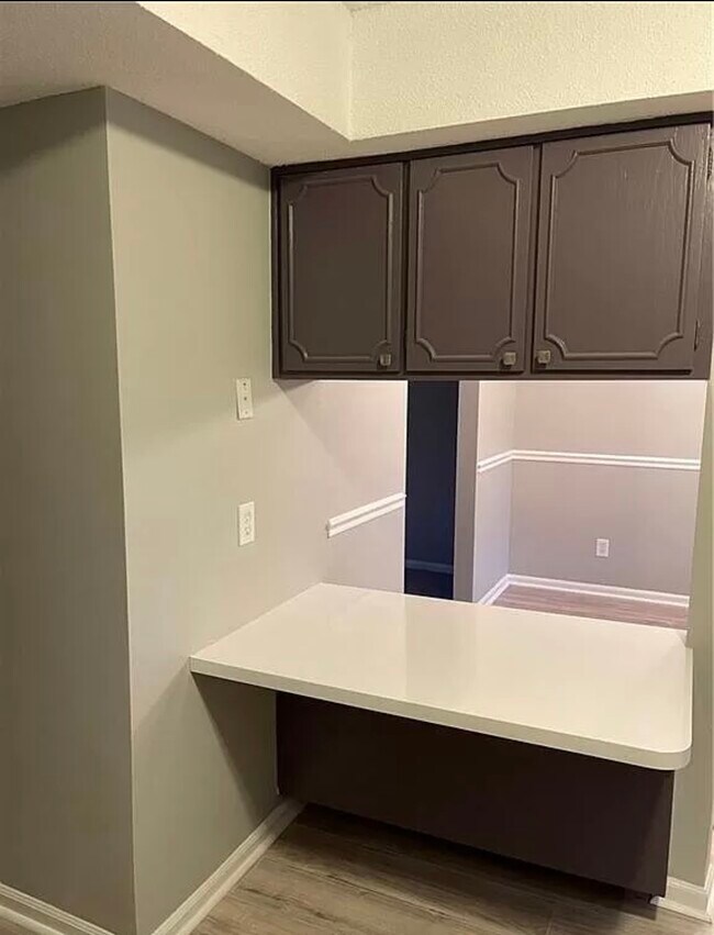 Foto del edificio - 4792 Champion Ct