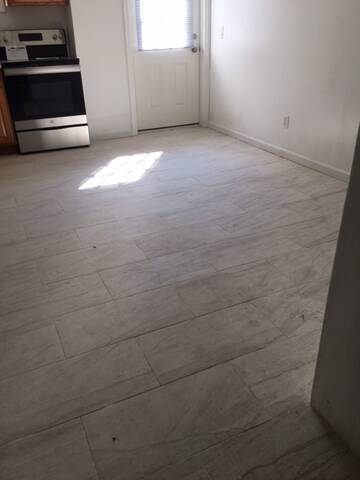 Foto del edificio - 129 Crescent Pl