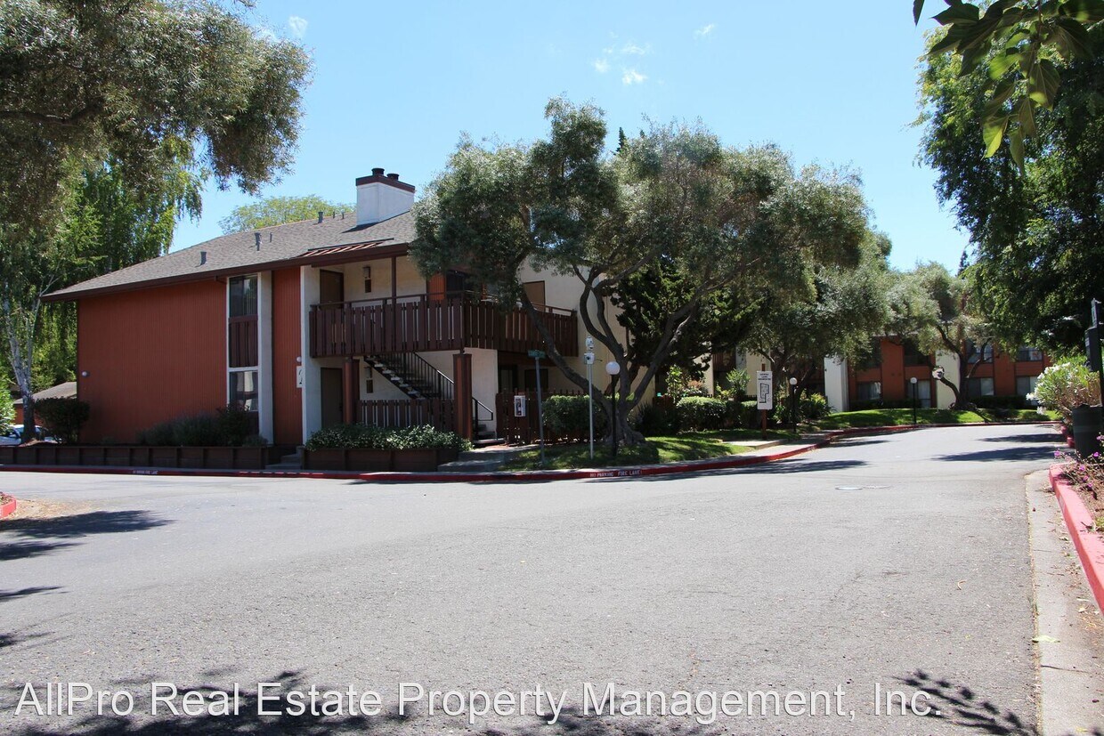 Primary Photo - 2 br, 2 bath House - 38652 Country Terrace