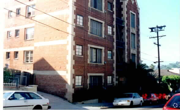 Building Photo - 1055 Sanborn Ave