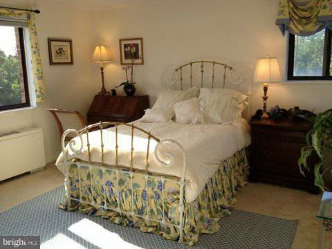 Foto del edificio - 3515 Washington Blvd