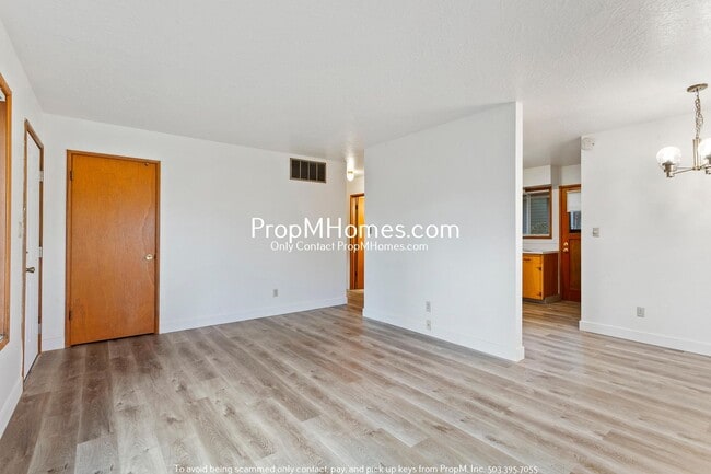 Building Photo - Charming Two Bedroom Duplex in Vose Neighborhood - Corner Lot!