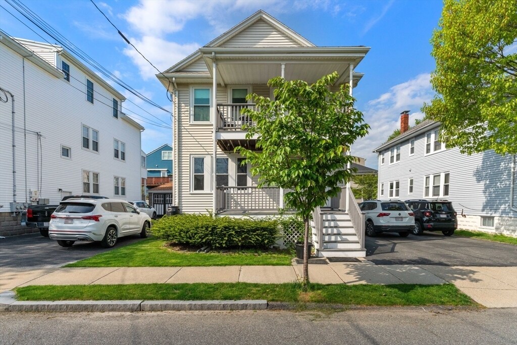 Primary Photo - 28 Exeter St