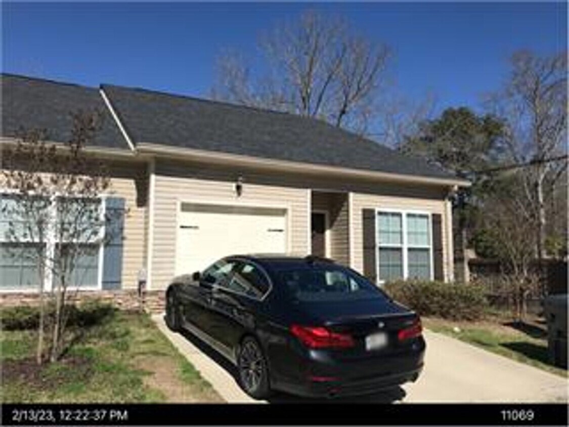 Foto principal - 311 Cleveland St