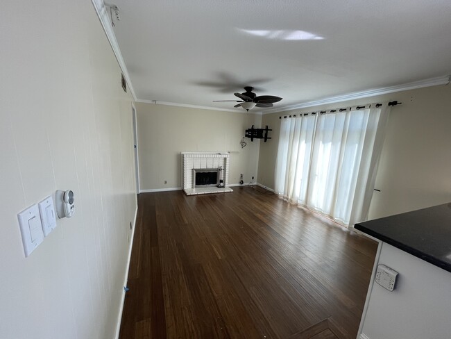 Family Room - 4684 Sorrento Park Ct