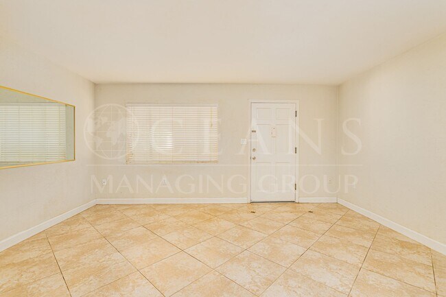 Foto del edificio - 2nd Floor Condo in Daytona Beach