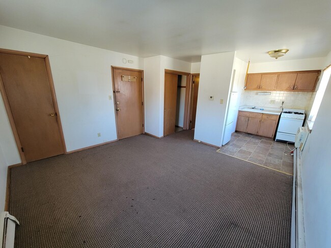 Building Photo - 6535 Beloit Rd