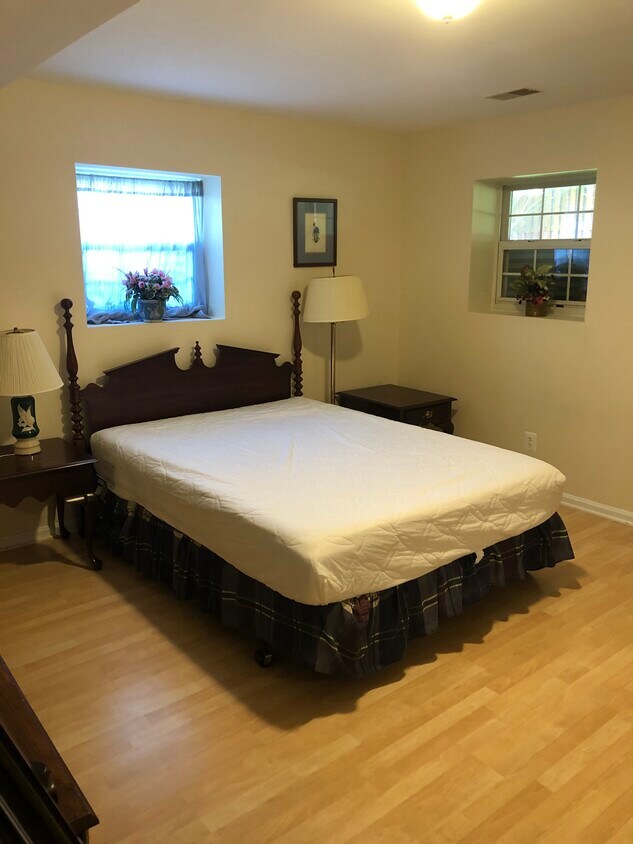 Foto principal - 21000 Scottsbury Dr