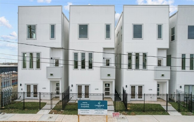 Building Photo - 6346 Culberson St