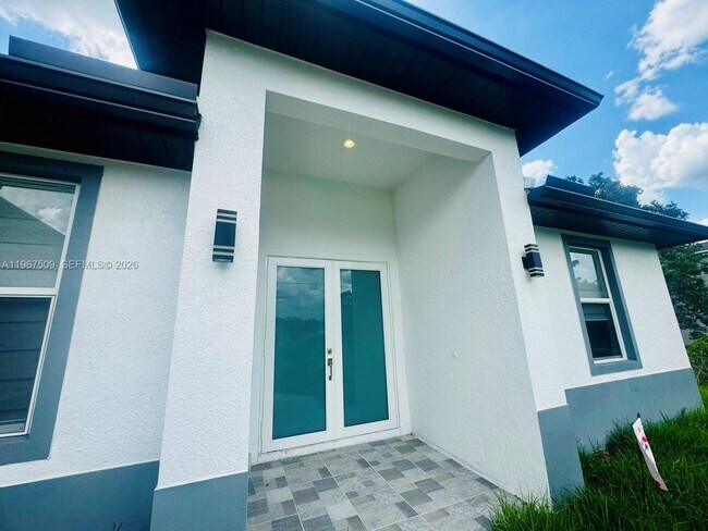 Foto del edificio - 1731 Unice Ave N