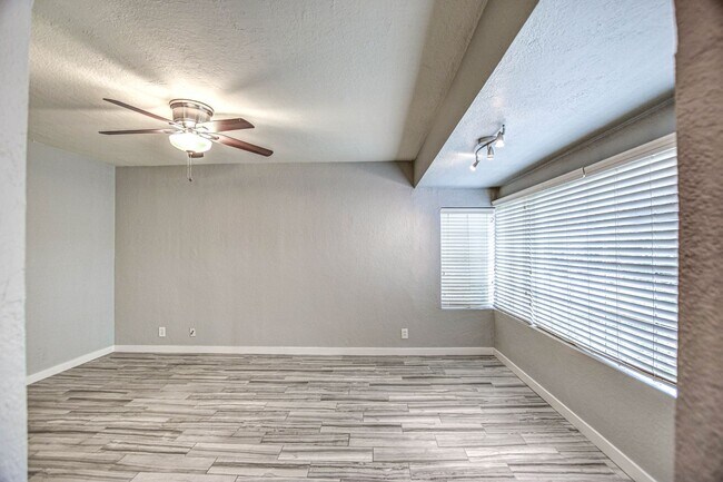 Foto del edificio - Vintage Ranch Home