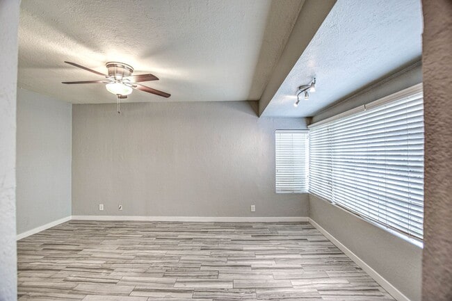 Building Photo - Vintage Ranch Home