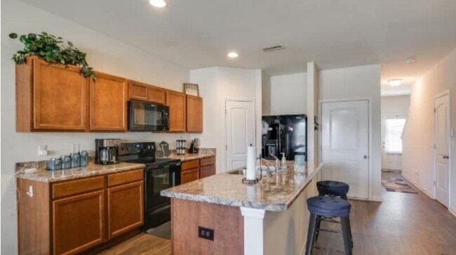 Building Photo - 313 Nixon Way