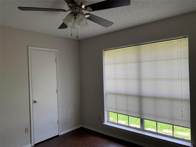 Foto del edificio - 2911 Timothy Ln
