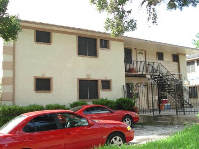 Foto principal - 2524 Binz St