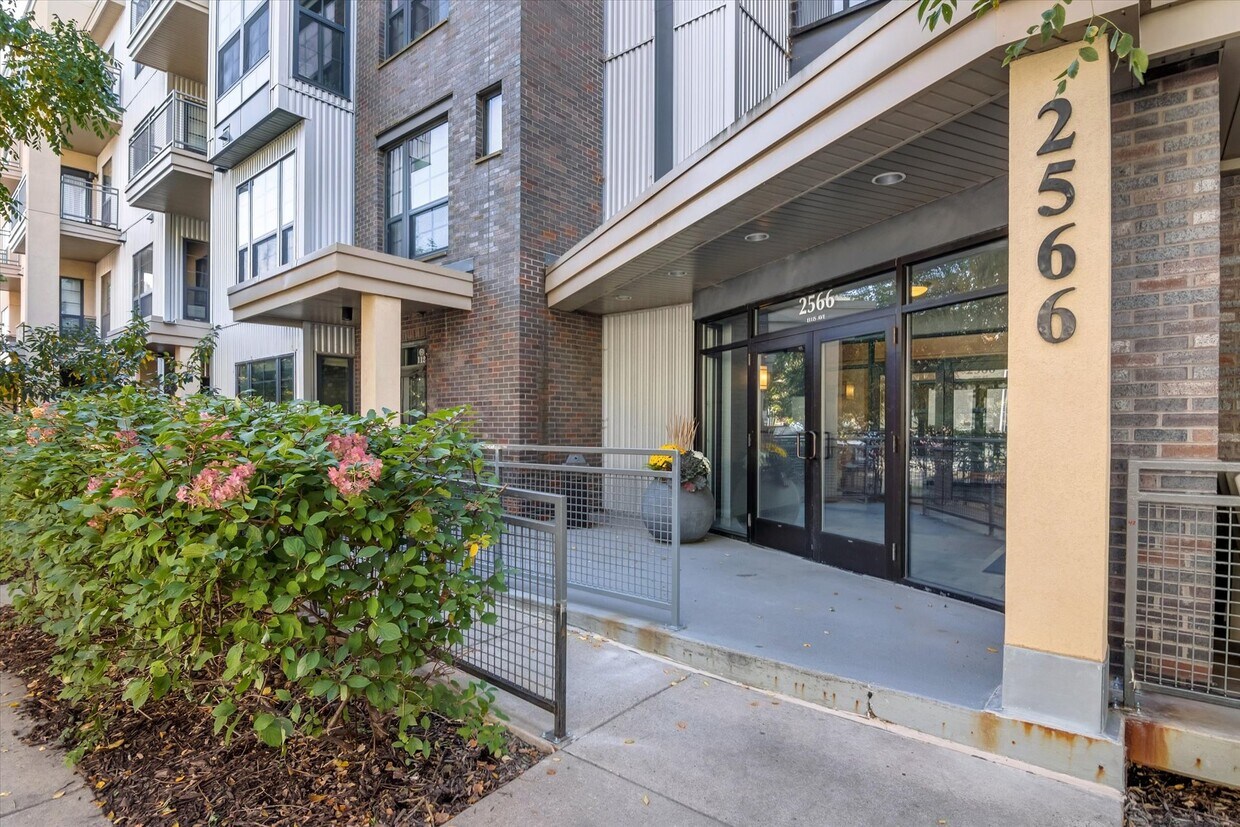 2566 Ellis Ave Unit 314, Saint Paul, MN 55114 Condo for Rent in Saint
