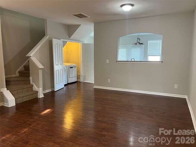 Foto del edificio - 13450 Delstone Dr