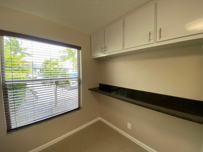 Foto del edificio - 108 Oakwood Dr