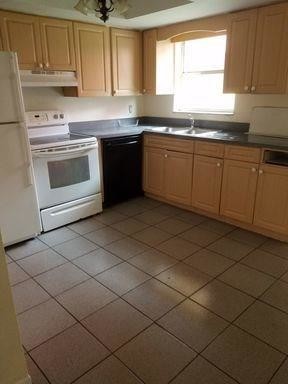 Foto principal - 5321 NW 27th St