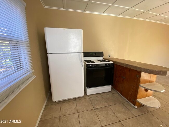 Foto del edificio - 1037 N 25th St