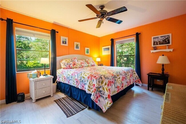 Foto del edificio - 6136 Whiskey Creek Dr