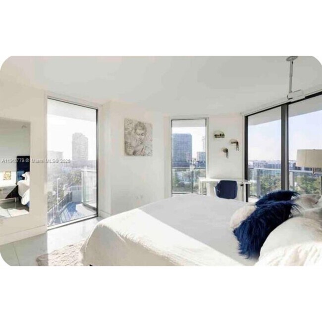 Foto del edificio - 501 NE 31st St