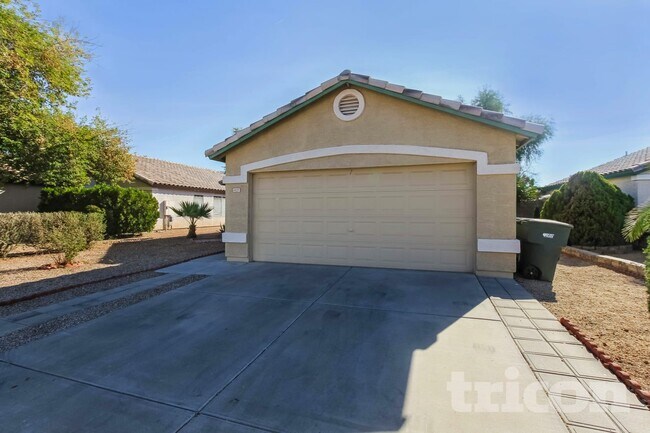 Foto del edificio - 4127 W Solar Dr