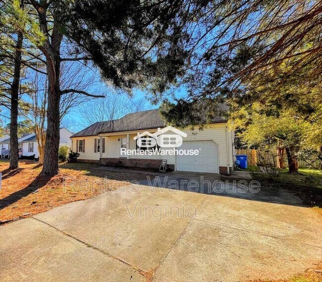 Building Photo - 411 Linkenborough Dr