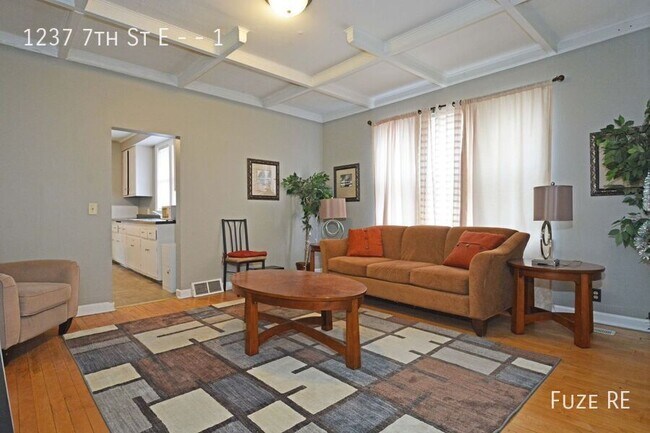 Foto del edificio - 1237 7th St E