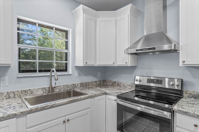 Foto del edificio - 7468 Brightwood St